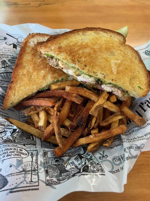 grilled cheese sandwich w sweet potato fries